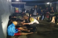 Polisi Tangkap 15 Remaja...