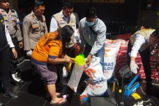 Tergiur Harga Mahal,...