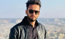 YouTuber Ternama Asal...
