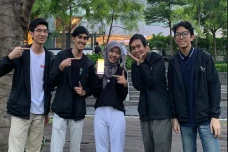 2 Tim Lulusan Bangkit...