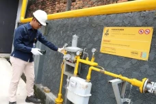 Gempa Guncang Jatim,...