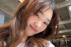 Profil Livy Renata,...
