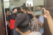 Hari Ini, Dito Mahendra...