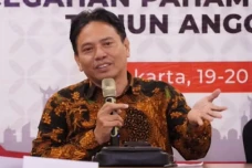 Menghapus Stigma Islamofobia...
