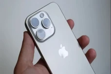 iPhone 16 Pro Bakal...
