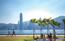 Hong Kong Perkuat Posisi...