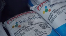 Petani Kalsel Gembira,...