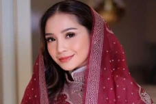 Nagita Slavina Diam-Diam...