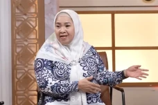 Kisah Mualaf Mama Elly...