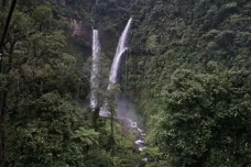 Objek Wisata Alam Lembah...