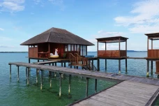 Kenyamanan Villa Laut...