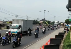 200 Ribu Pemudik Padati...