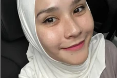 Zaskia Adya Mecca Curhat...