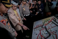 Sandiaga Uno Lakukan...