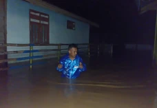 Sungai Meluap, Banjir...
