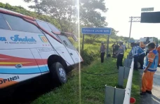 Korban Kecelakaan Bus...