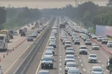 Contraflow Tol Cikampek...