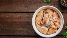 Kaleng Salmon Kedaluwarsa...