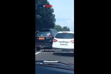 Polisi Tangkap Pengemudi...