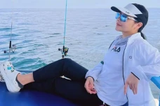 Introvert, Prilly Latuconsina...