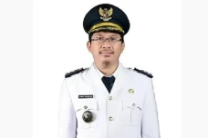 Gus Muhdlor Absen di...