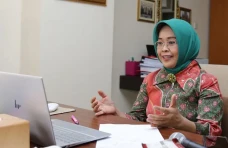 Hakim Enny Nurbaningsih...