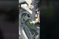 Viral Bensin Motor Dicampur...