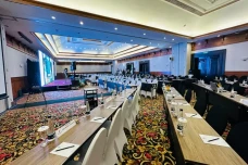 Paket Meeting Lido Lake...