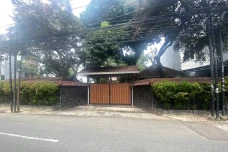 Perbedaan Keterangan...