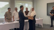 Bea Cukai Akhirnya Bebaskan...