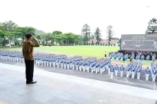 Mengenal Perbedaan Akmil,...