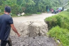 Jalan Nasional Ambles,...