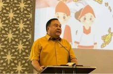 Frans Go: Maluku dan...