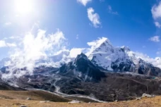 6 Fakta Everest, Gunung...