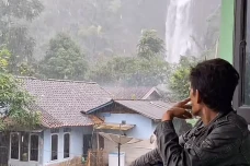 Viral! Rumah dengan...