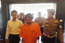 Sebar Foto Asusila Pelajar...