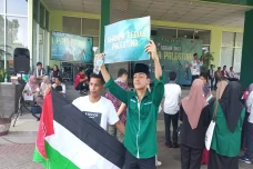 Bela Palestina, Uhamka...