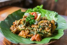 Pecel, Ketoprak, dan...