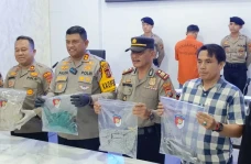 Kisah Asmara Nenek Berujung...