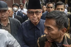 PN Jaksel Gelar Sidang...