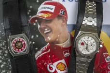 8 Jam Tangan Michael...