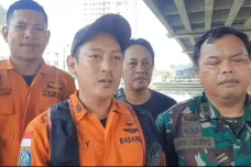 18 Jam Tenggelam, Jenazah...