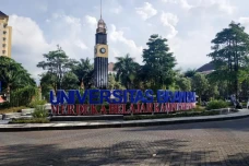 Mahasiswa Universitas...