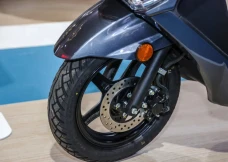 6 Tips Pengereman Motor...