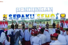 Jokowi Resmikan Bendungan...
