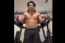 Jefri Nichol Telanjang...
