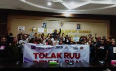 Wartawan Demo di DPRD...