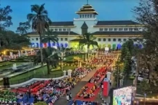 Fantastis, Jabar Pasang...