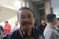 Cak Eri Dinilai Energik...