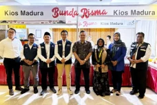 Tingkatkan Pelayanan...